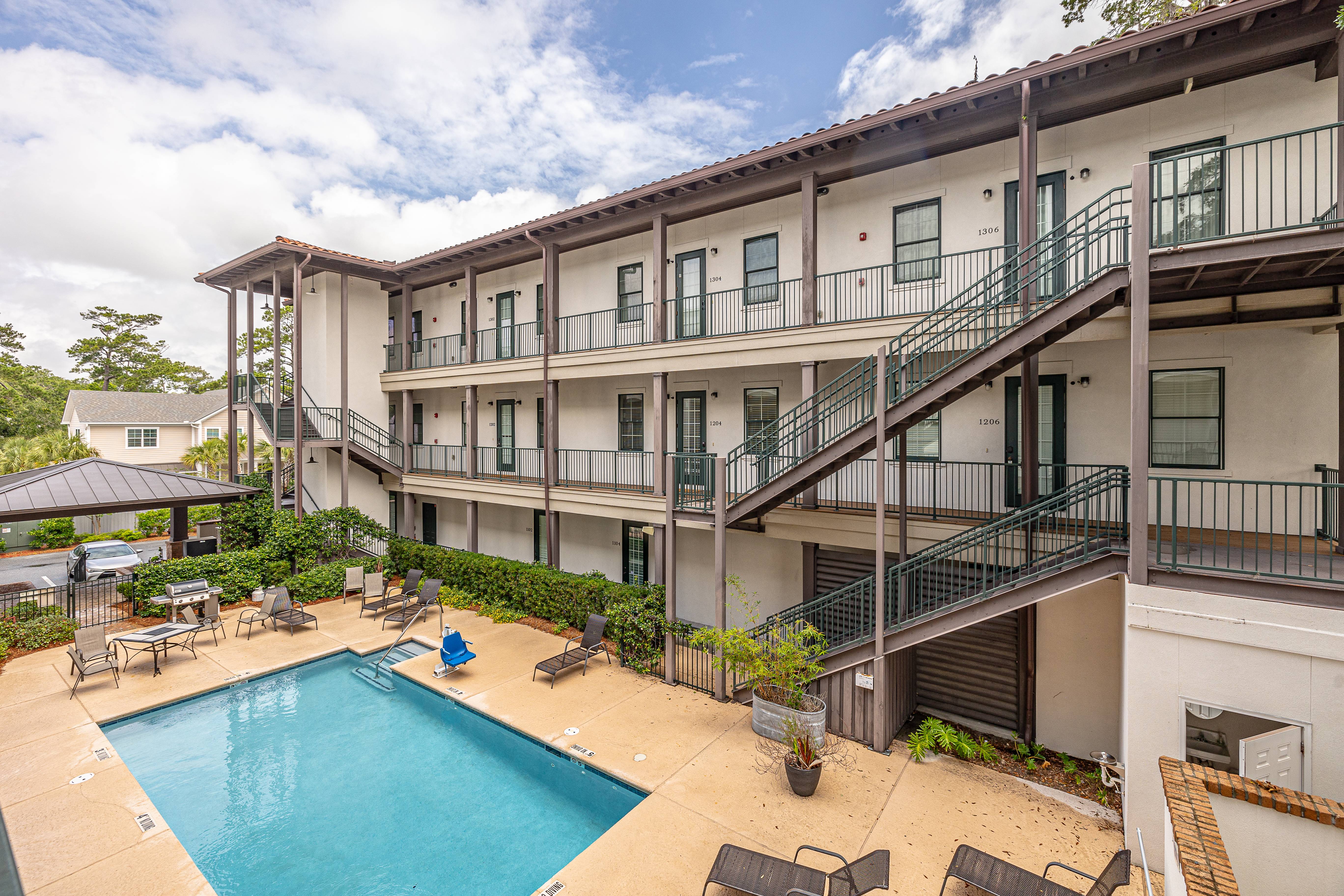 400 Ocean #2207 - Hodnett Cooper