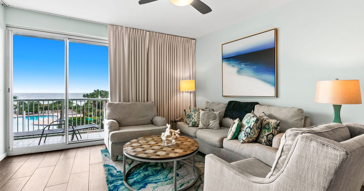 Crescent 216 - Scenic Stays