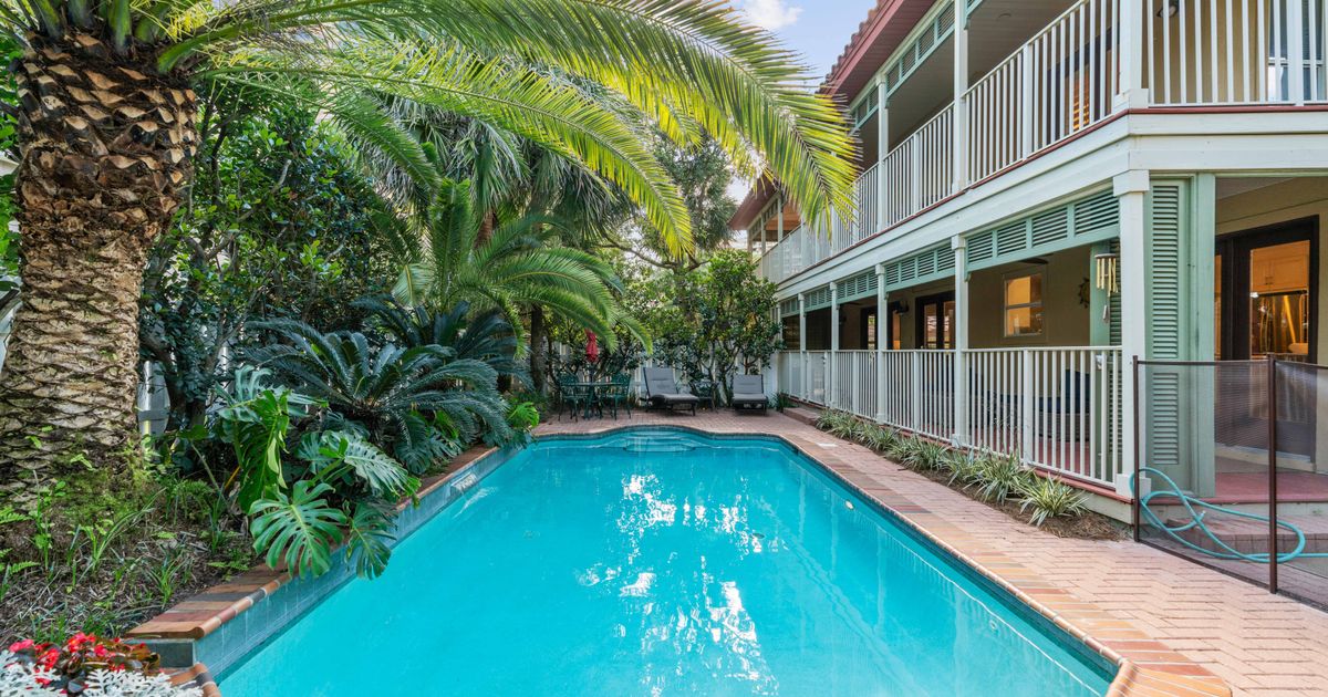 Homes with Private Pools Scenic Stays