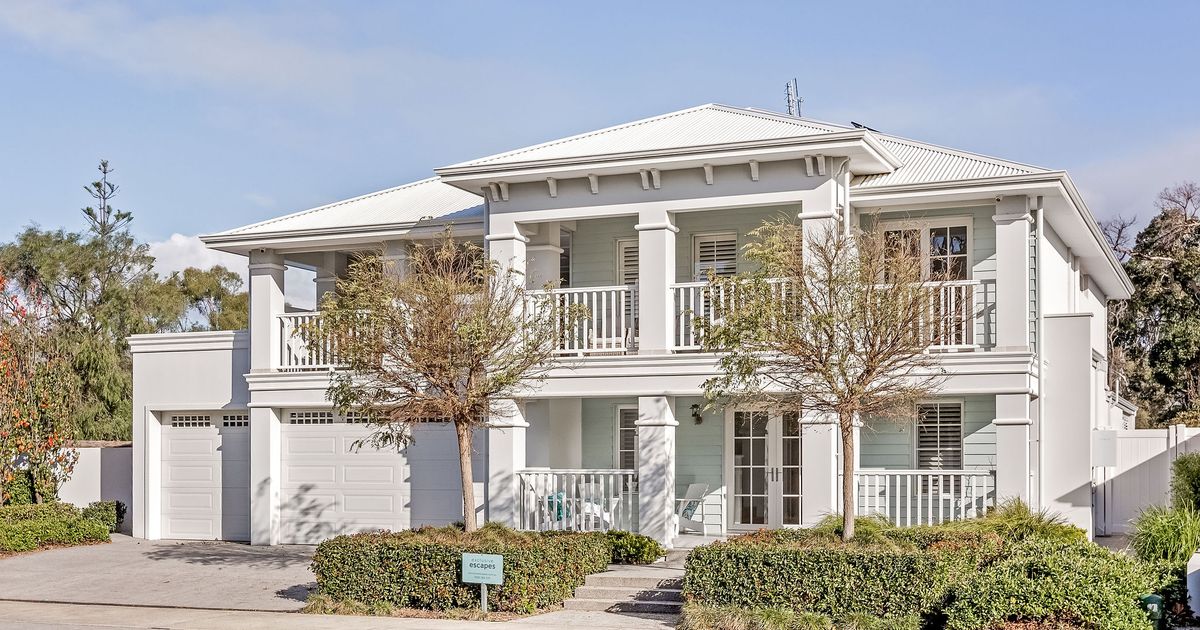 Hamptons By The Green Holiday Rental Golf Views Dunsborough