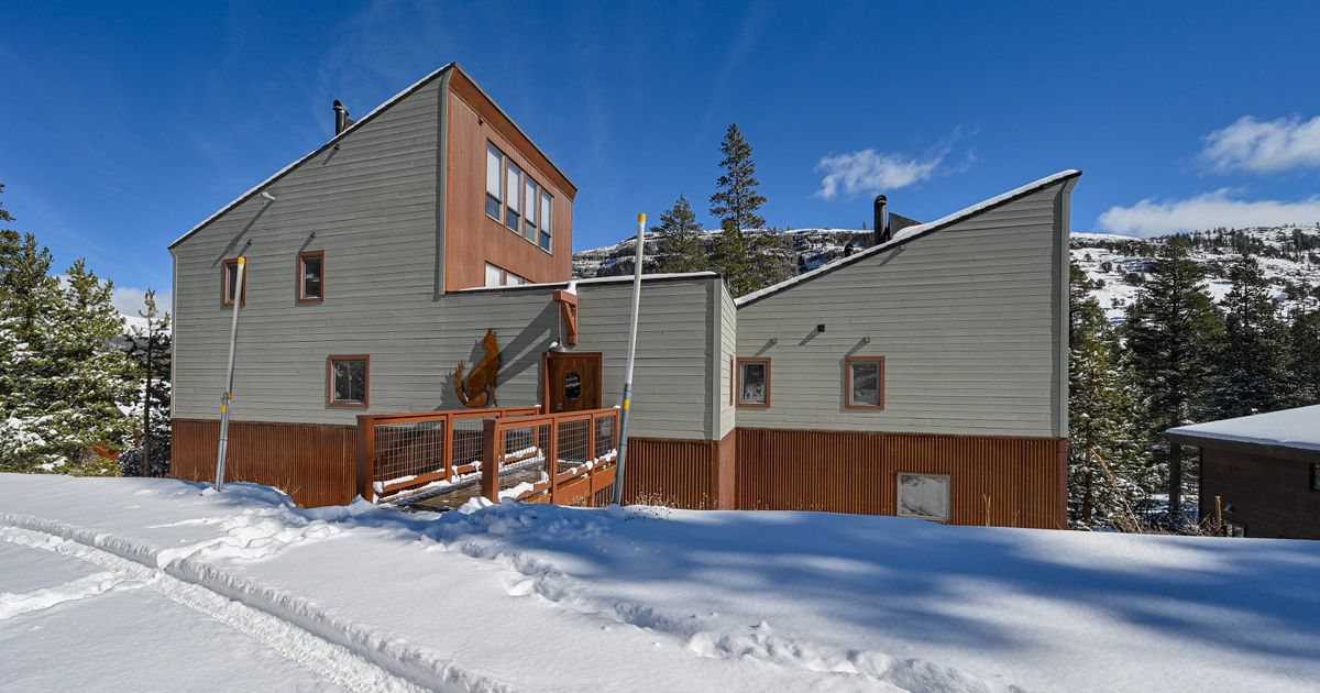 Spectacular views for this lease in Kirkwood! Pyramid Peak Properties