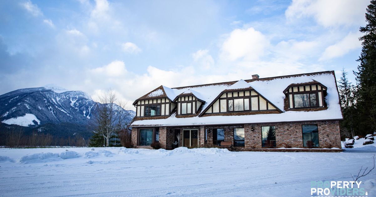 Mt.Begbie Chalet Revelstoke Property Providers