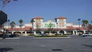 Walk to Shopping Center