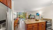 Maui Vista 1106 Good Natural Light