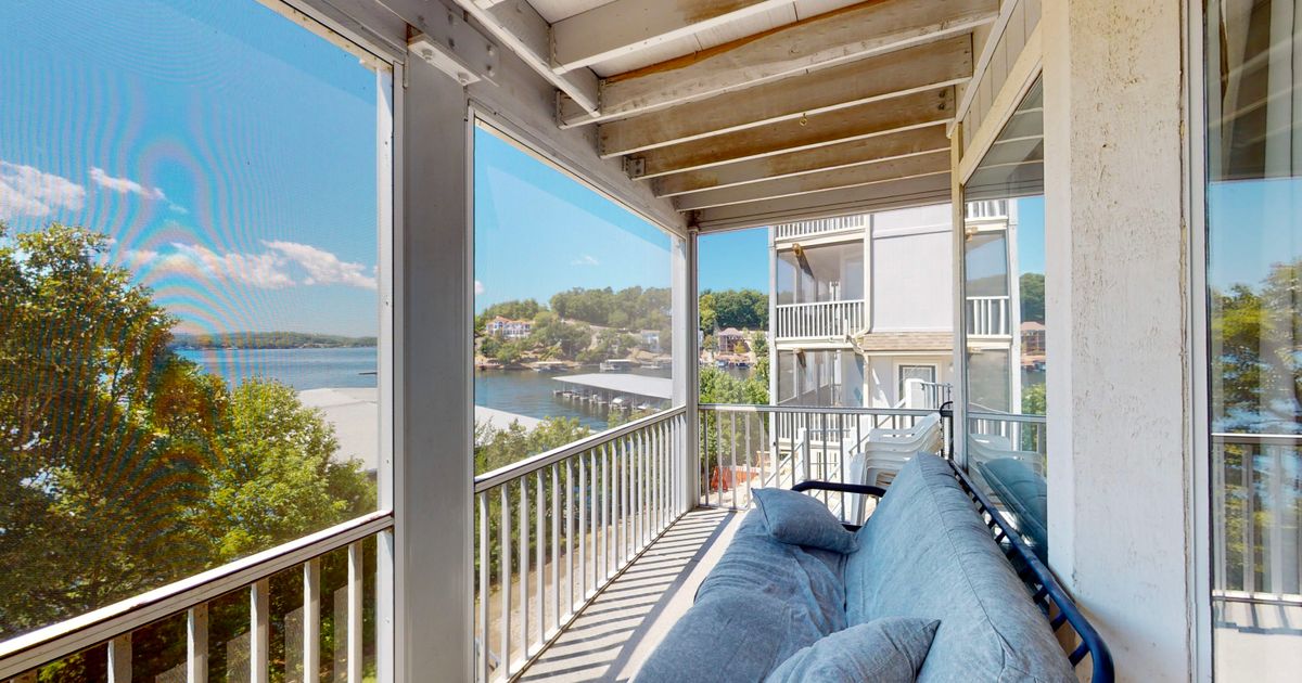 REGATTA BAY 320 Four Seasons Property Management