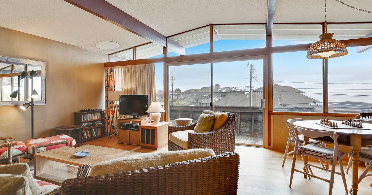 Pebble at Sunny Cove Kendall & Potter Vacation Rentals