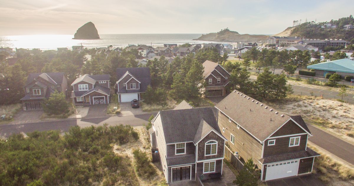 111 Shoreham Cottage Kiwanda Coastal Properties