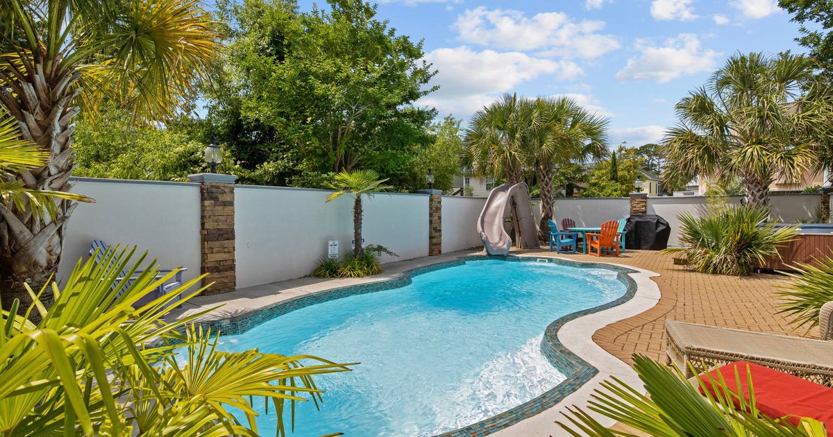 Beachy Bobcat Beachy Keen Vacations