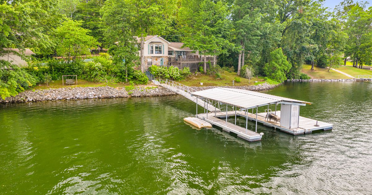 Nana's Lakehouse Smith Lake Rentals