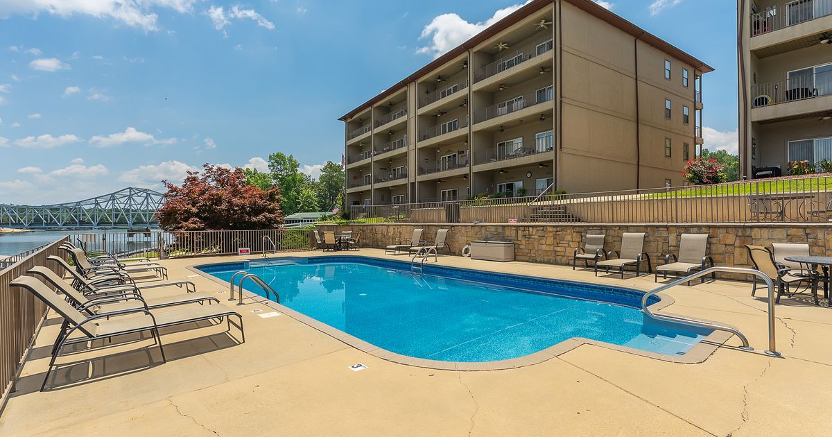 Duncan Bridge Condo 332 Smith Lake Rentals