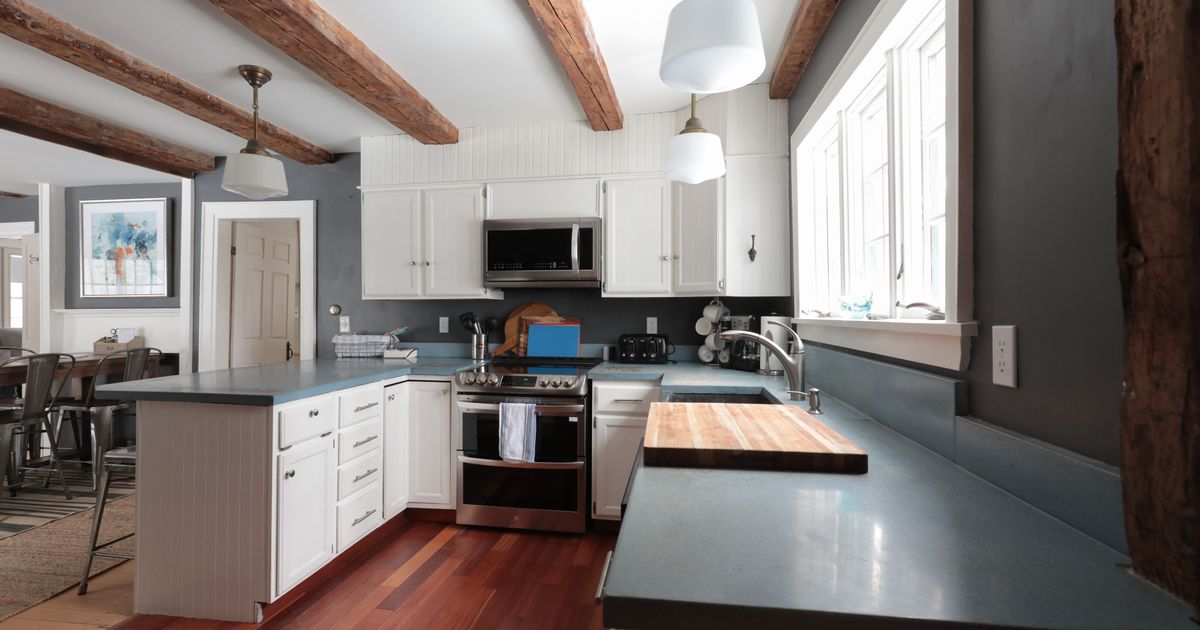 Quintessential Maine Post and Beam Farmhouse Seagrass Property Rentals