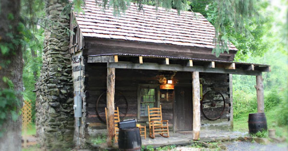The Old Dam Cabin Lydia Mountain Lodge & Log Cabin