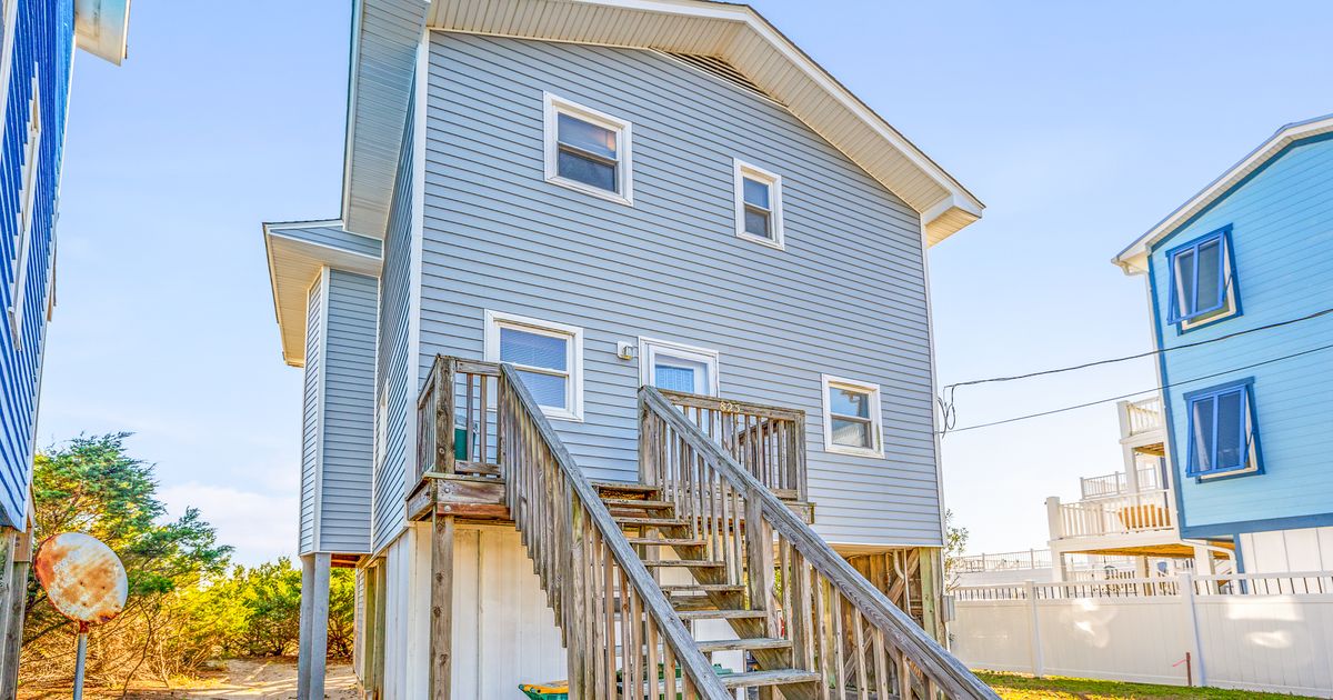 Kure Beach Vacation Rental Pleasure Island Properties, Inc