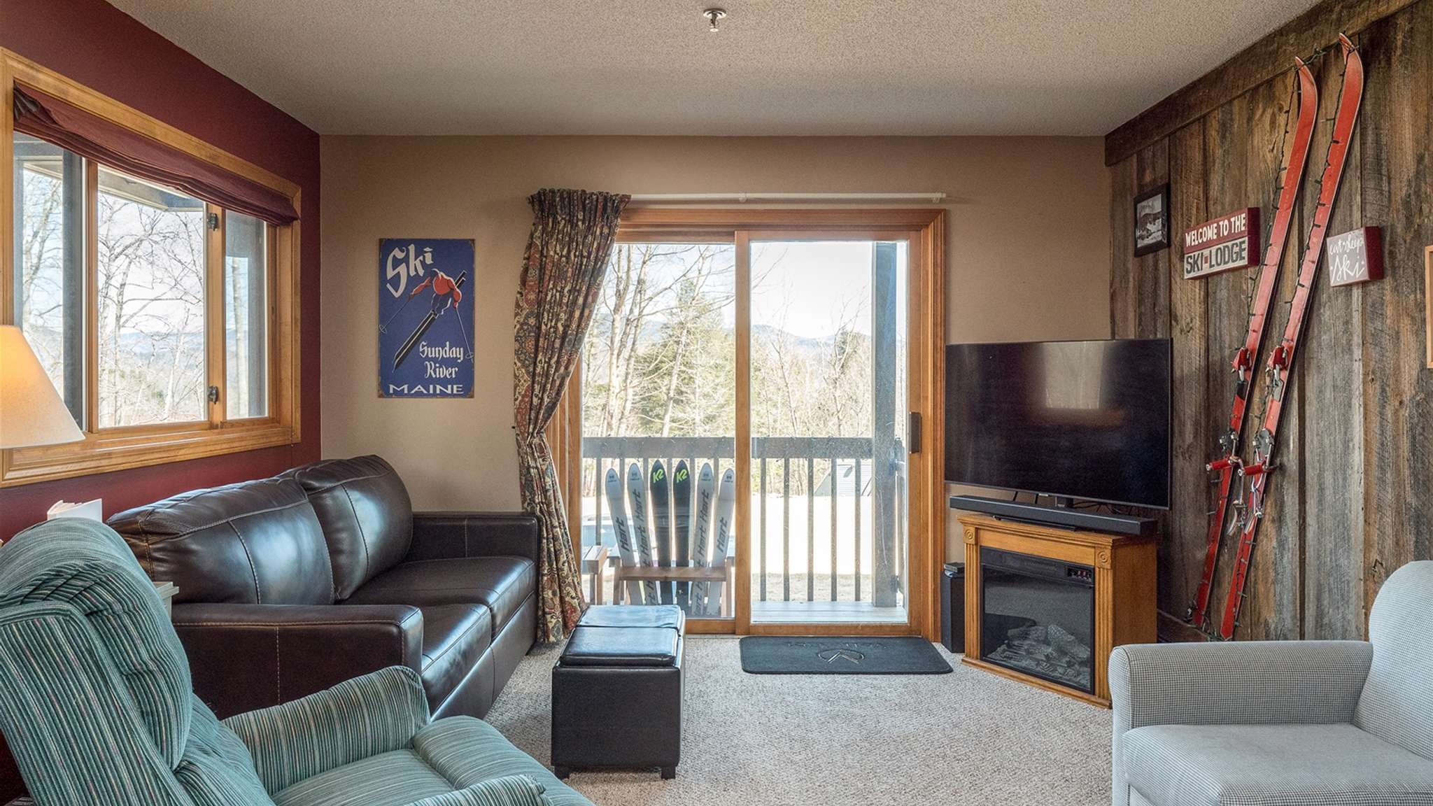 The \, image size:2048x1152