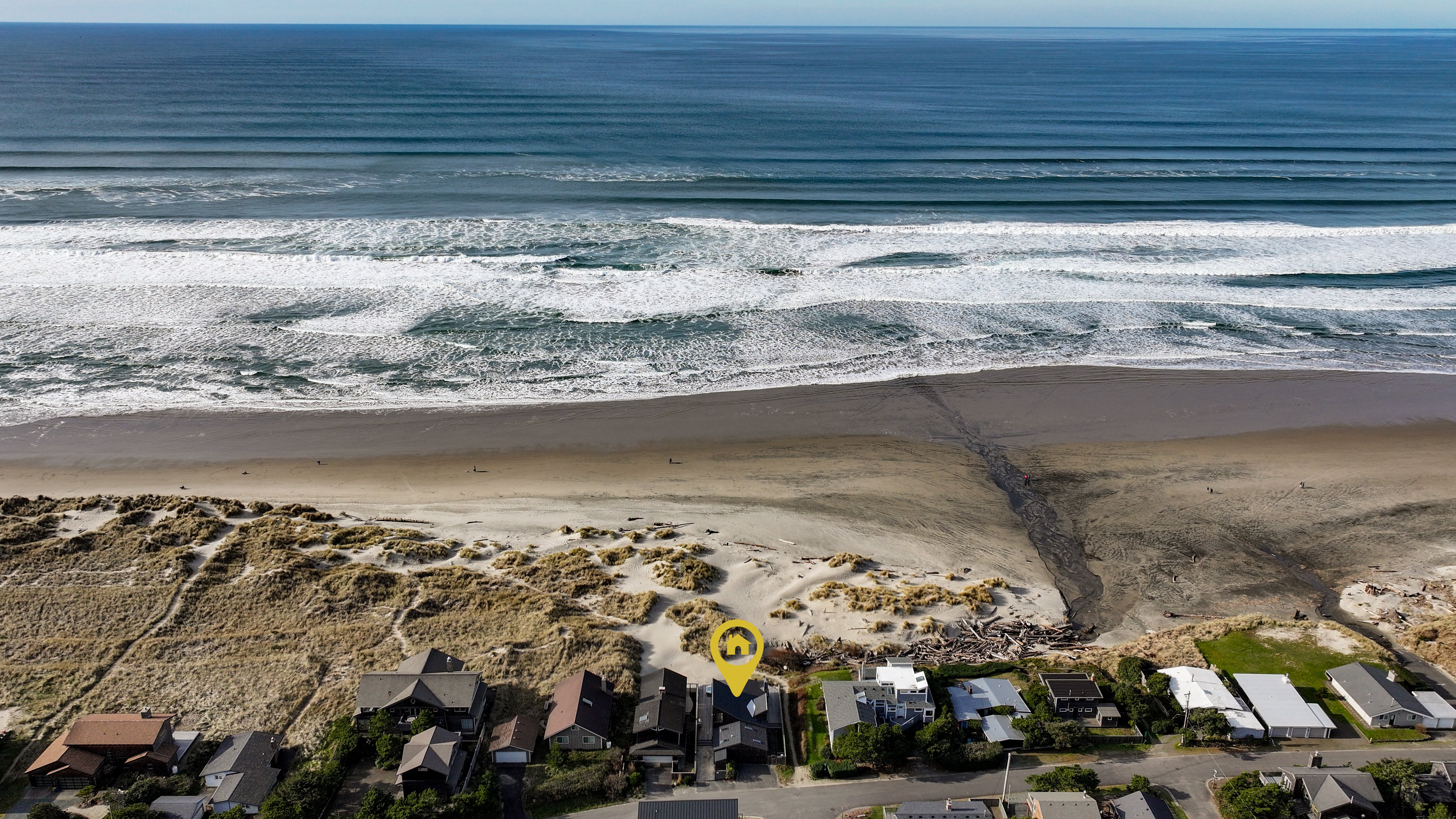 4BR Oceanfront Home in Manzanita w/ Hot Tub - Manzanita Beach Getaway