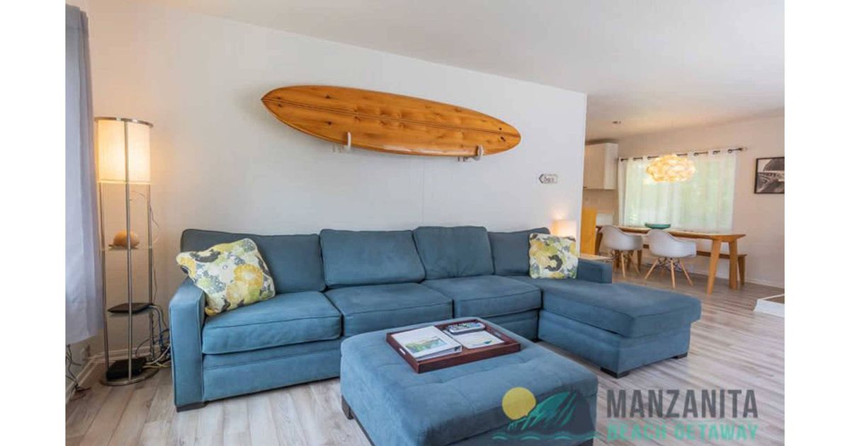 Sandpiper Surf PetFriendly Home w/ hot tub Manzanita Beach Getaway