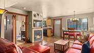 Cozy condo close to downtown