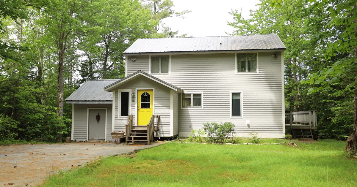 5 bedroom private home Waterville Estates Waterfront All Mountain