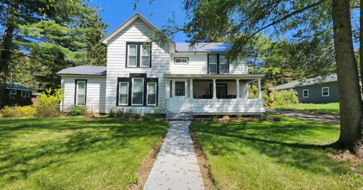 Vacation rental house downtown Cable, WI North Country Vacation Rentals