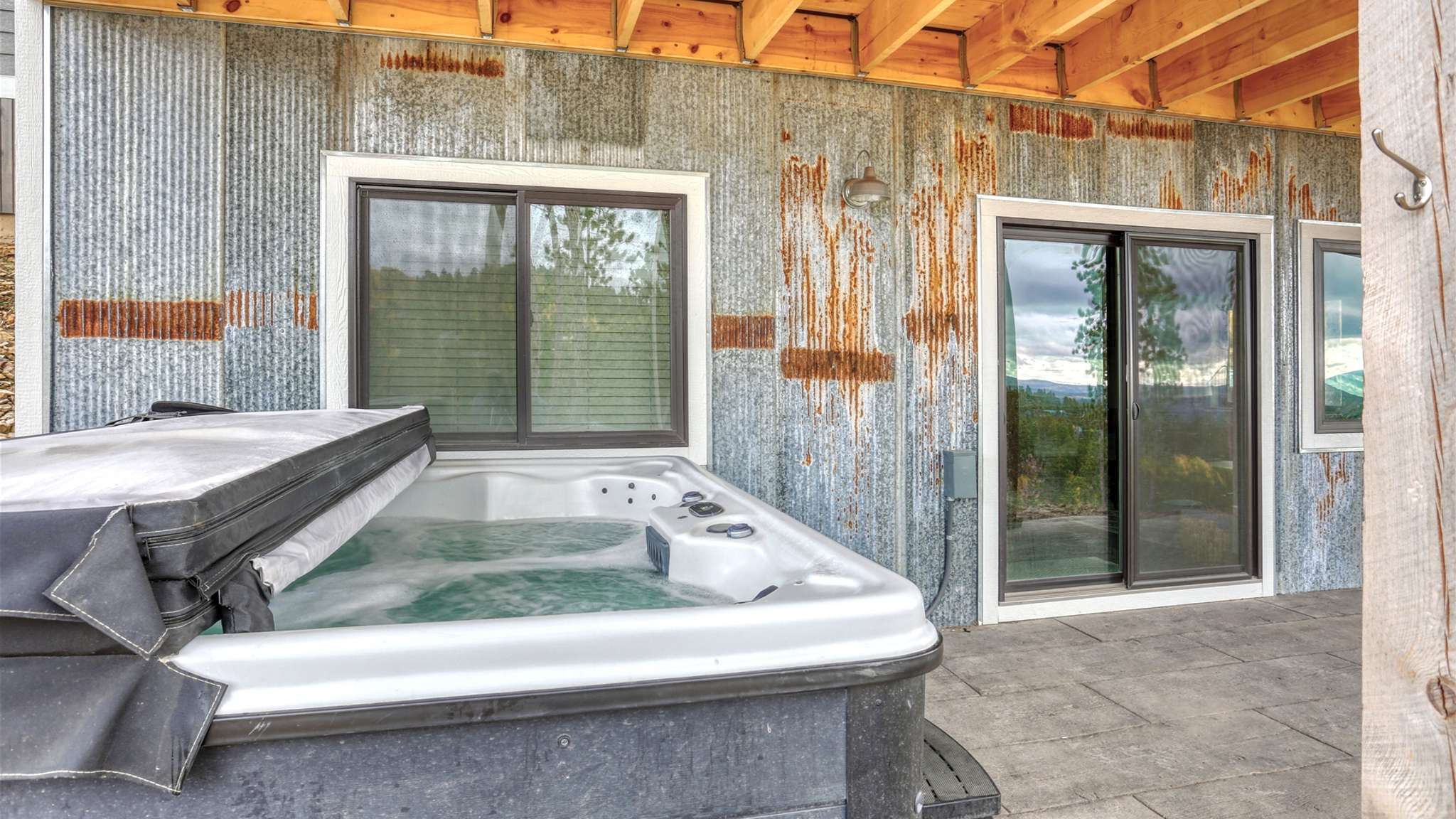 Hot tub on Deck
