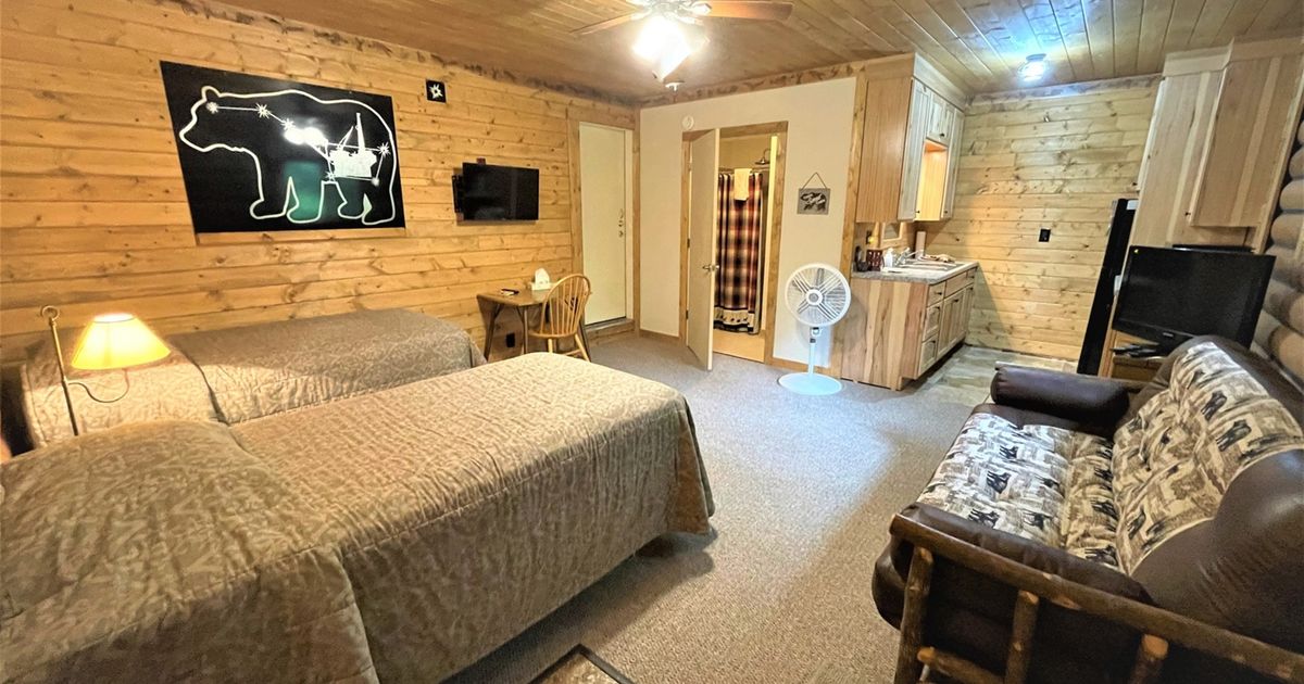Red Pines Resort Phillips, Wisconsin Lodging Northern Wisconsin
