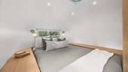 Queen bed/sleeping area