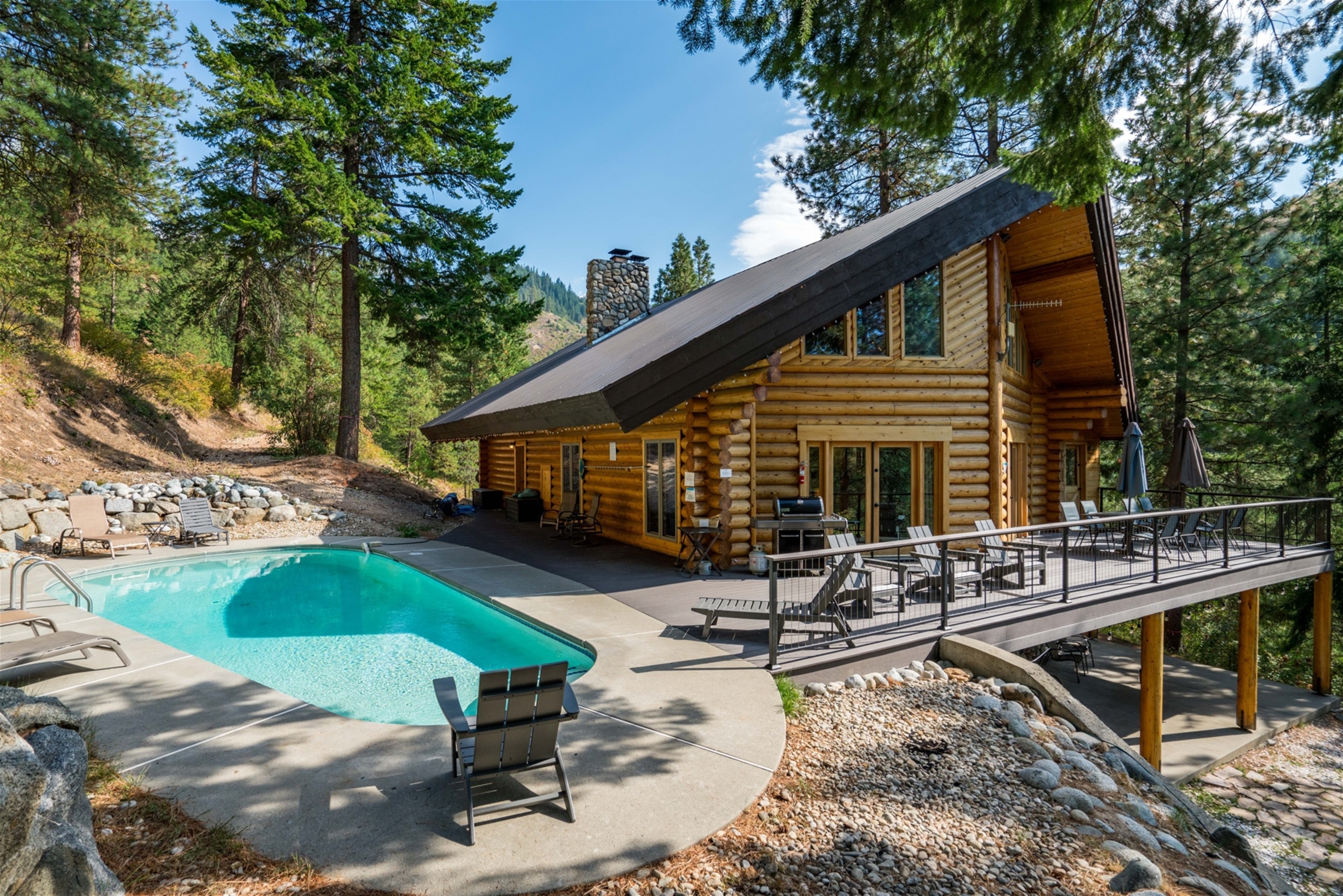 Gemini Lodge | Love Leavenworth - Love Leavenworth