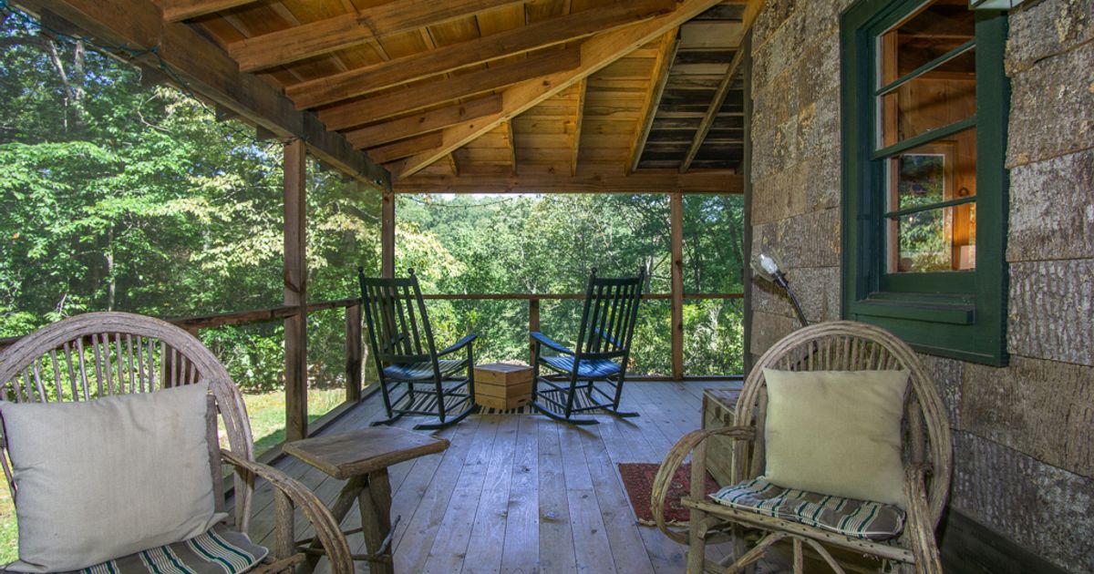 Private Fishing Cabin in Lake Toxaway with Three Bedrooms White