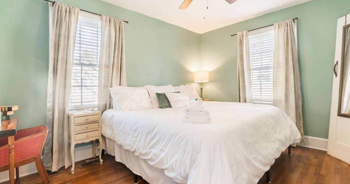 StayGVL Furnished 2 Bedroom Vacation Rentals in Greenville StayGVL