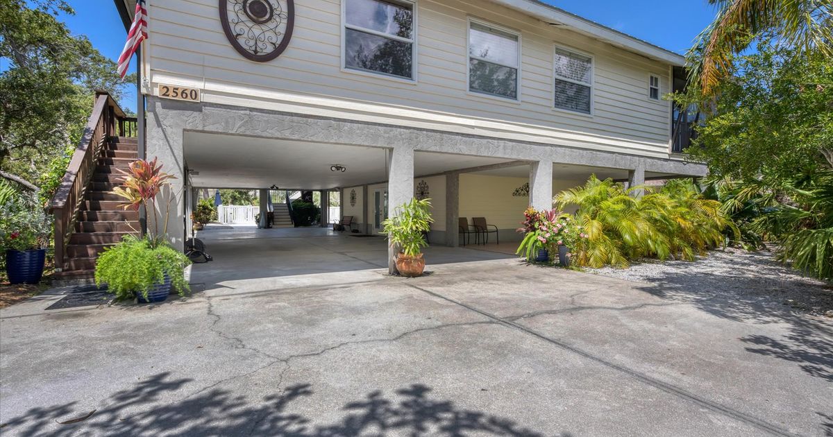 Lemon 14 Key West style beach house with pool TMI Real Estate