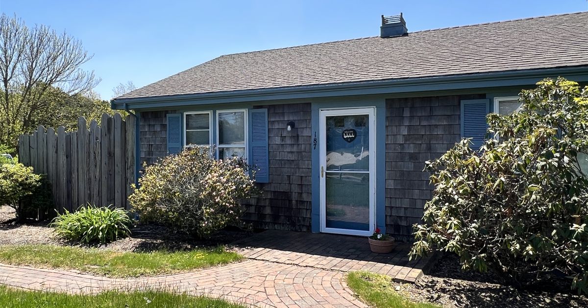 Beach Road Vacations Orleans MA 3 Bedroom 1.5 Bathroom Beach Road