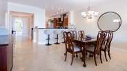 Dinning Area & Breakfast Bar